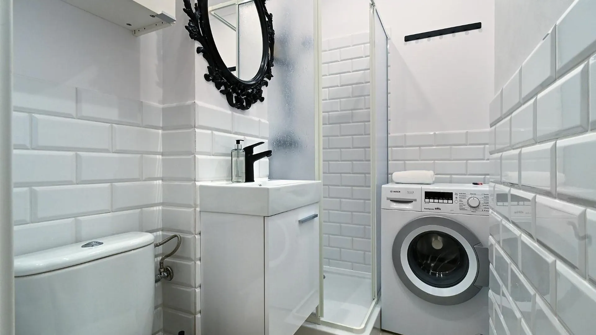 Rentplanet - Apartament Muranow Warsaw 0*,
