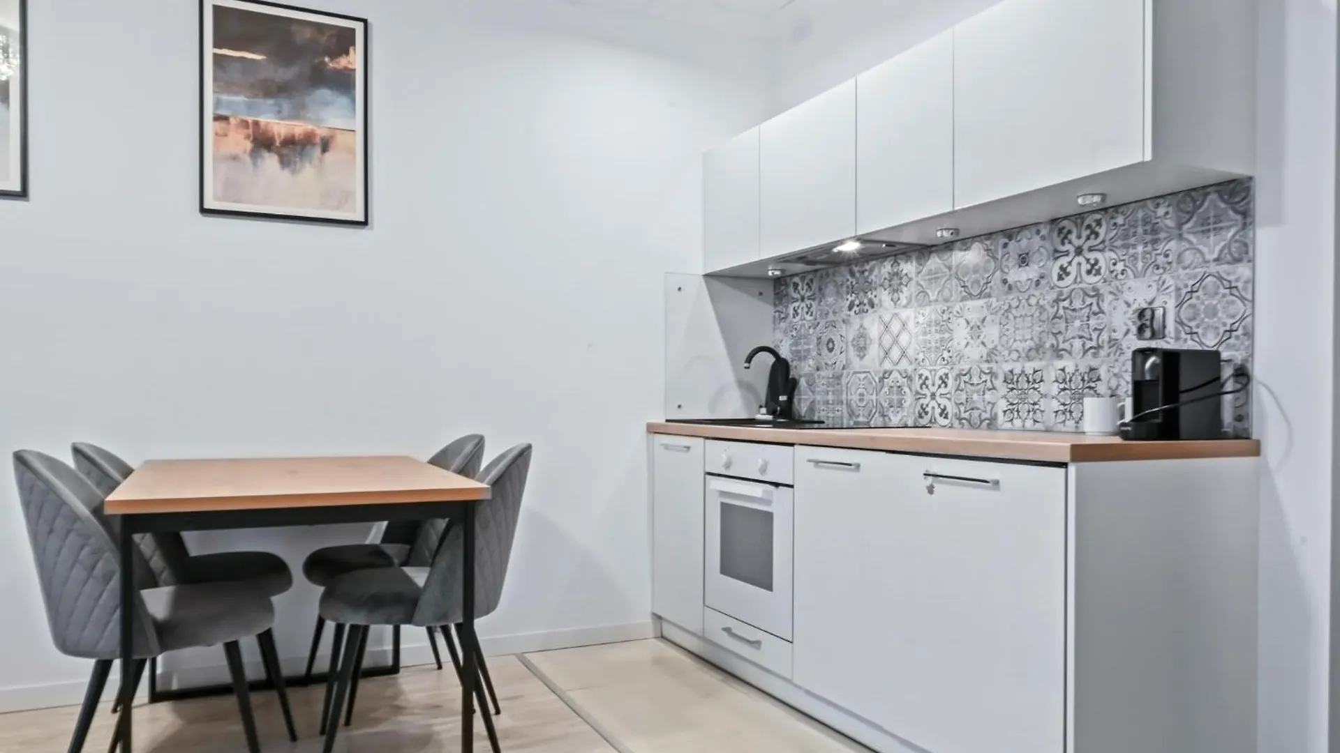 Rentplanet - Apartament Muranow Warsaw Apartment